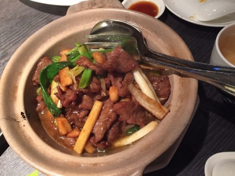 餐厅 台北 新兴区 悦品中餐厅 相片 姜葱牛肉煲 nt 300